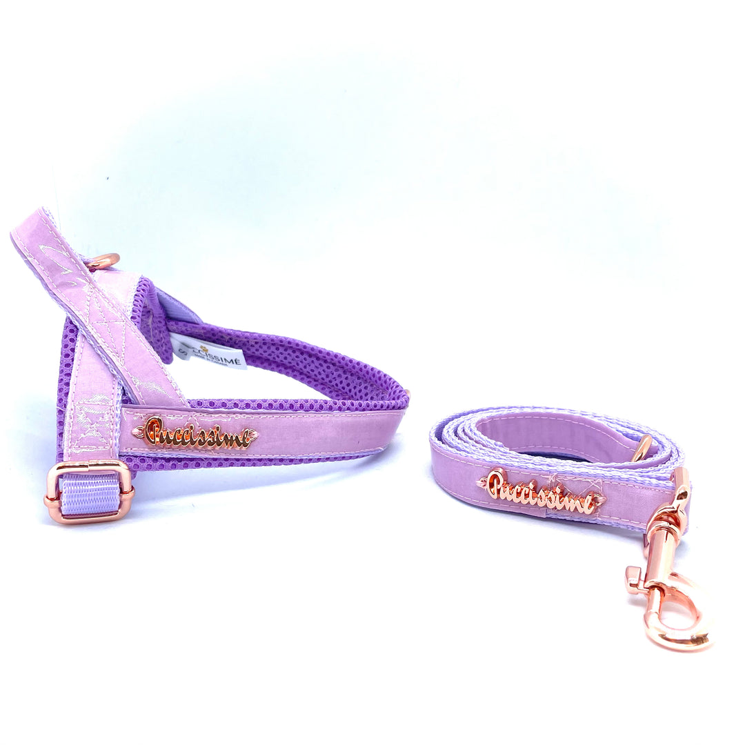 Puccissime Lavender luxury vegan leather dog accessories matching set. Norwegian one click no pull no choke no mat easy wear dog harness and dog leash. MADE IN CANADA.