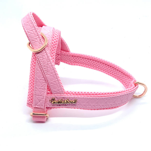 Puccissime Rosie pink luxury vegan leather Norwegian one click harness. No pull no choke no mat easy wear. MADE IN CANADA