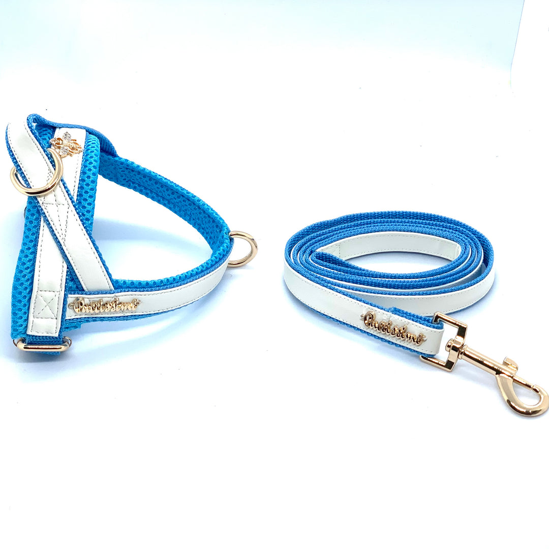 Puccissime My baby boy blue and white luxury vegan leather dog accessories matching set. Norwegian one click no pull no choke no mat easy wear dog harness and dog leash. MADE IN CANADA.